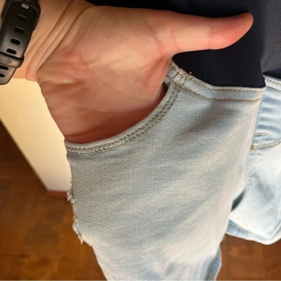 ISABEL ~ Maternity Light Wash Jean Shorts Midishort Short Midi - Picture 6 of 8